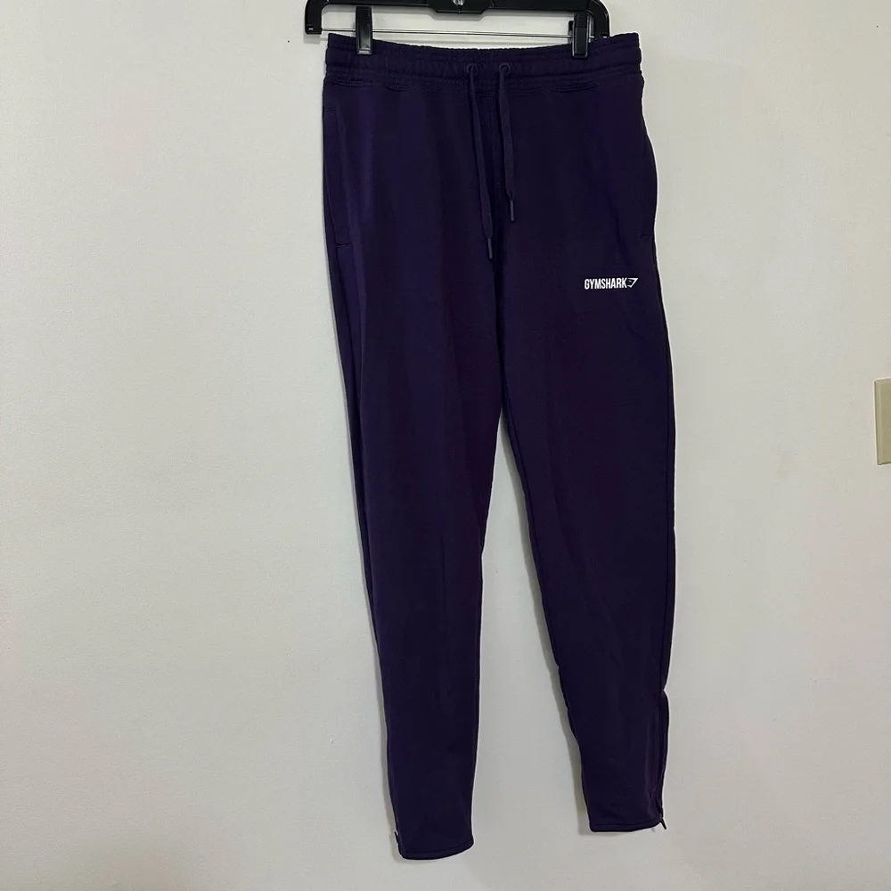 Gymshark Joggers In Purple Size Women’s Medium Zippers At‎ Ankles